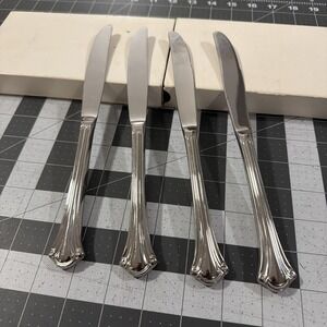 International Stainless Resplendence (4) Dinner Knives Stainless Korea 18/8